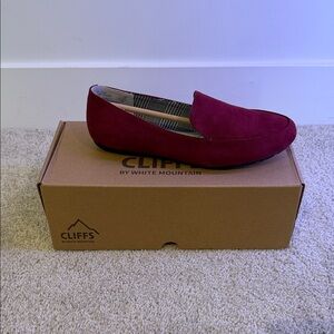 Cliffs by WHITE MOUNTAIN Burgundy Loafers